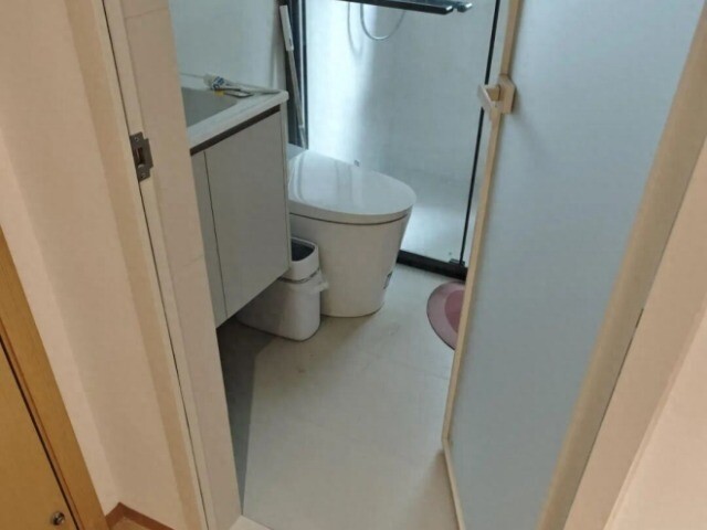 Nên đóng hay mở cửa nhà vệ sinh khi không sử dụng? Câu trả lời có thể khiến bạn giật mình