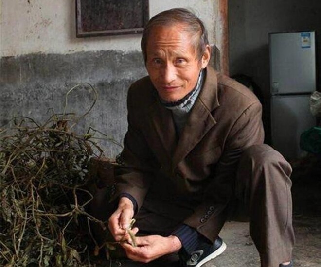 Ông La Nguyên Bình.
