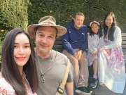 Tưởng gặp lừa đảo, “gái ế” Việt không ngờ cưới được “trai già” New Zealand, hôn nhân không đám cưới nhưng ai cũng ngưỡng mộ