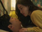 Yêu - Đang ôm chồng chuẩn bị đi ngủ thì cô bạn thân gửi cho bức ảnh, tôi lập tức đòi ly hôn