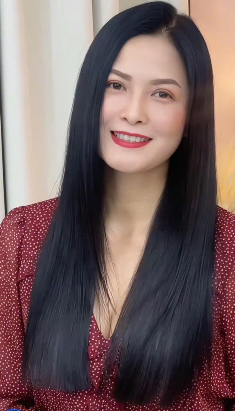 Thứ trưởng Bộ ngoại giao trong Mưa đỏ bị mỉa mai “xinh mà bị chồng bỏ thì có vấn đềamp;#34; - 3