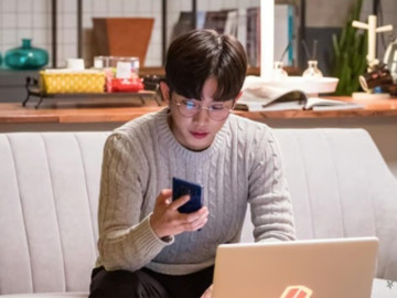 Nhắn anh nhớ em cho bạn gái nhưng gửi nhầm sang vợ cũ, đọc tin nhắn hồi đáp tôi bật khóc