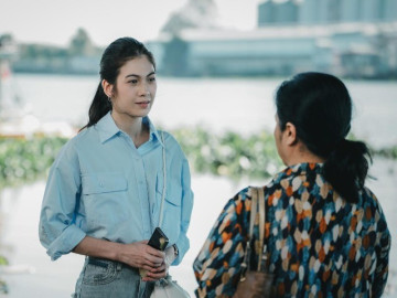 Đến tặng quà sinh nhật mẹ chồng cũ sau 1 năm ly hôn, vừa đẩy cửa bước vào, tôi quyết tái hôn
