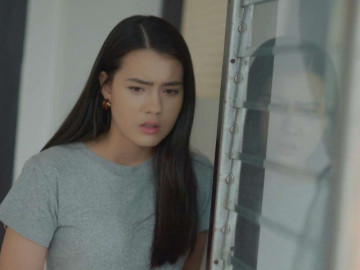 Sống với bạn trai 2 năm, cô gái ngỡ ngàng khi cảnh sát đến tìm, càng sốc hơn trước thân phận của anh