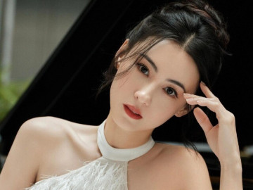 “Quốc bảo nhan sắc” cả đời không có bạn vì quá đẹp, ly hôn 14 năm vẫn được bố chồng cũ chia cho 90% tài sản