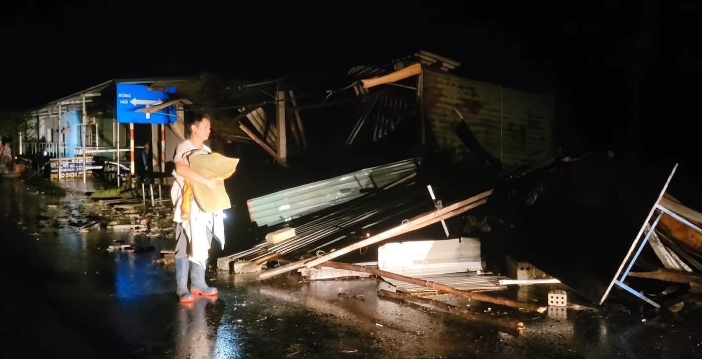 Đăng tải cảnh thiệt hại mà bão bualoi gây ra mc thảo vân đau xót khi nhìn số người thiệt mạng và mất tích - 7