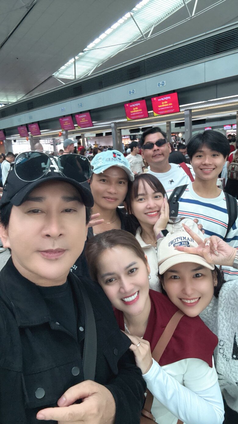 Con gái NSƯT Vũ Linh nổi tiếng sau khi bố qua đời: Có cha thứ 2 là nghệ sĩ, được mời lưu diễn ở Úc - 6