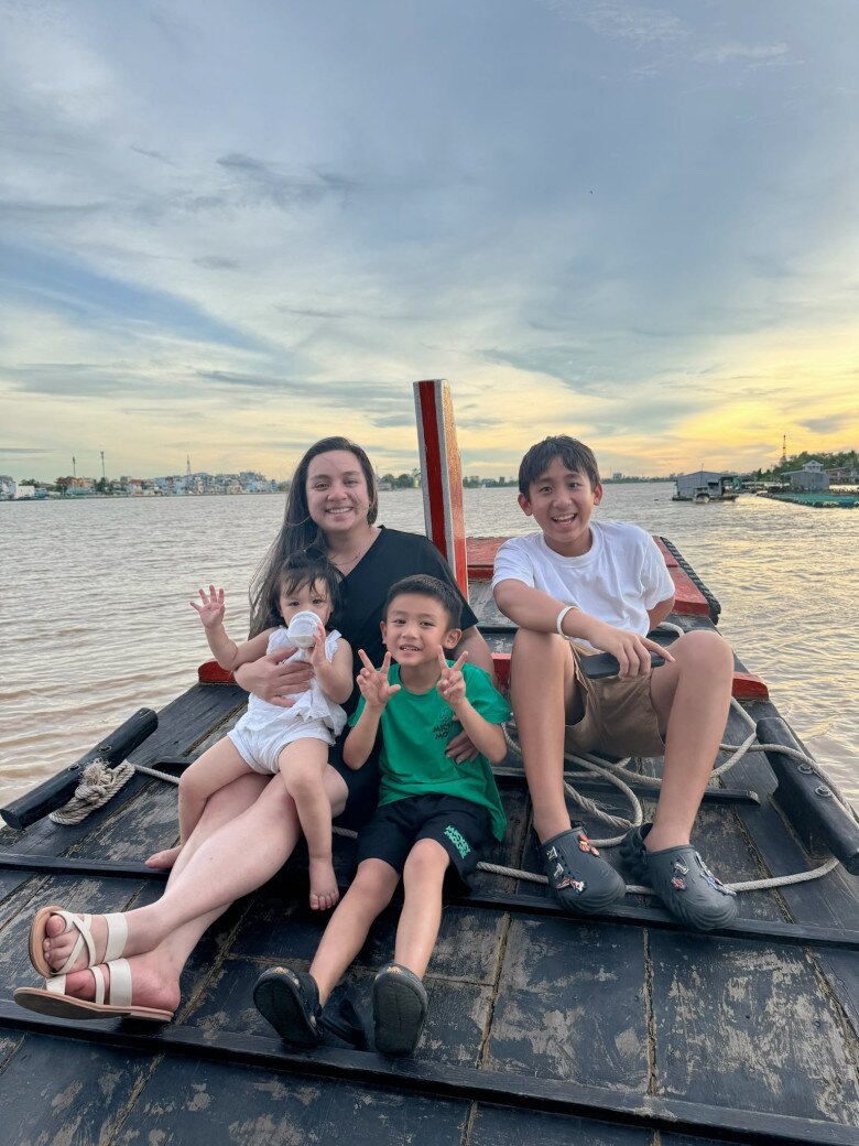 Con rể Việt kiều của cố nghệ sĩ Phi Nhung trở thành chuyên viên hô hấp, sự nghiệp thành công nhờ mẹ vợ - 6