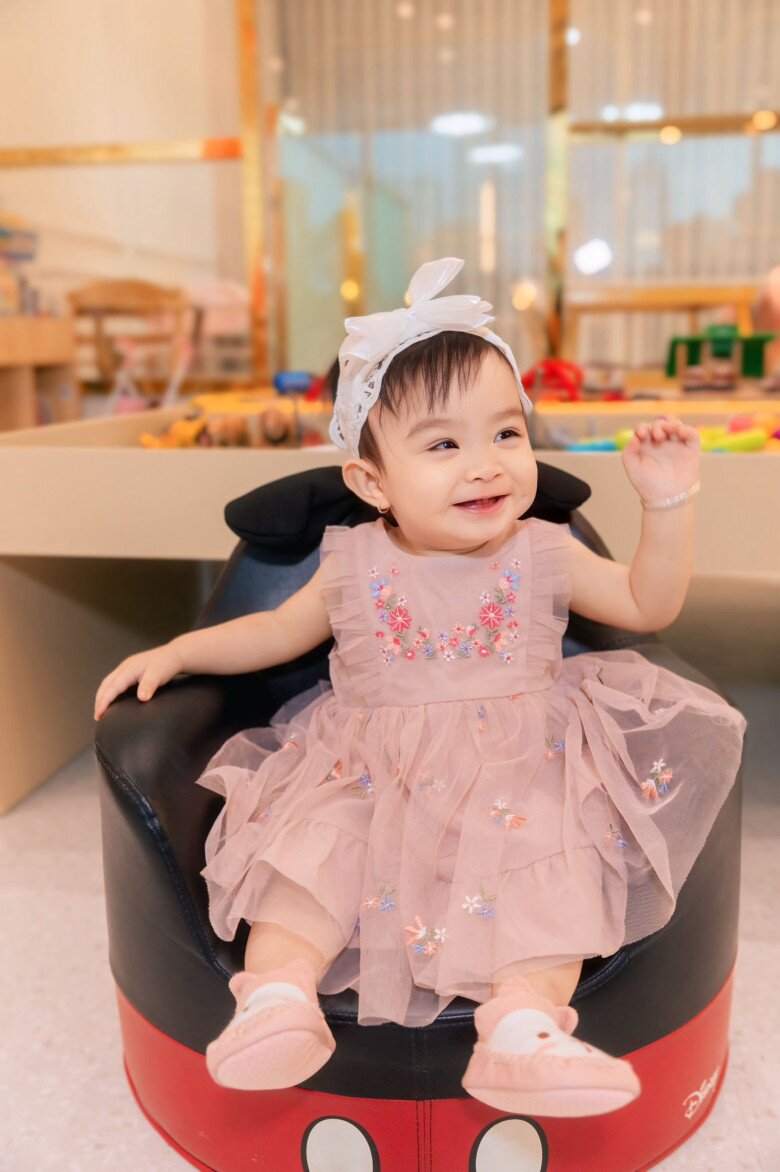 Được chăm chút kỹ lưỡng, Lita càng lớn càng đốn tim người xem.