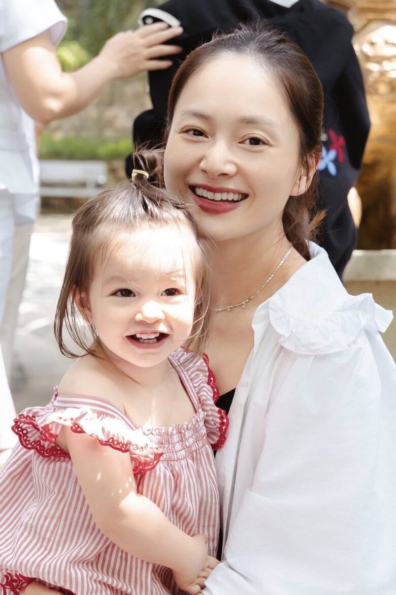 Lan Phương nói rõ khi được khuyên hàn gắn với chồng Tây.