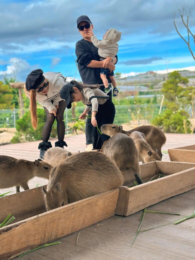 Nhã phương mang bầu lần 3 trường giang khoe ảnh siêu âm của em bé quý tử 2 tuổi lên chức anh trai - 12