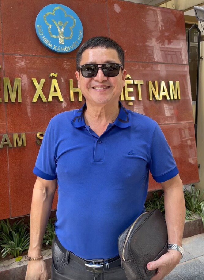 Chí Trung có mặt tại trụ sở Bảo hiểm Xã hội Việt Nam để làm rõ.