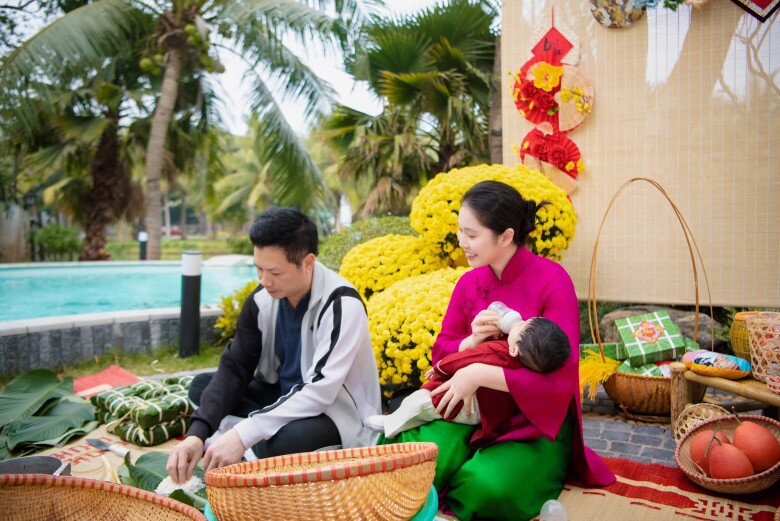 Shark hưng mùi mẫn ôm eo á hậu xinh đẹp kém 16 tuổi bị tố là ông chồng hay soi cằn nhằn vợ - 5