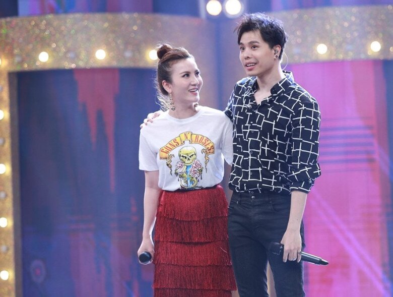 Trước khi rộ tin hẹn hò Hoa hậu Thanh Thủy, Trịnh Thăng Bình từng amp;#34;lao đaoamp;#34; vì bức ảnh chụp riêng với Hiền Hồ - 9