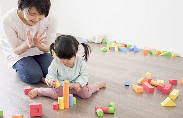 Chính sự hỗn loạn này là nơi phát huy khả năng sáng tạo của trẻ.