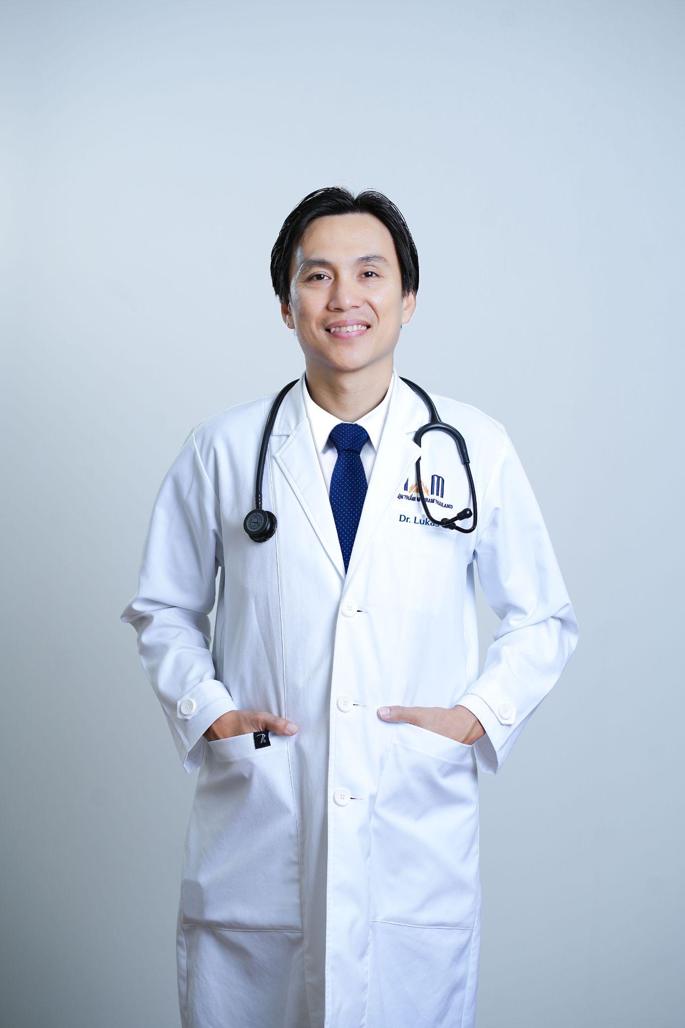Dr. Lukas có hơn 16 năm kinh nghiệm trong lĩnh vực ngoại khoa và hiện đang công tác tại BVTM SIAM Thailand.