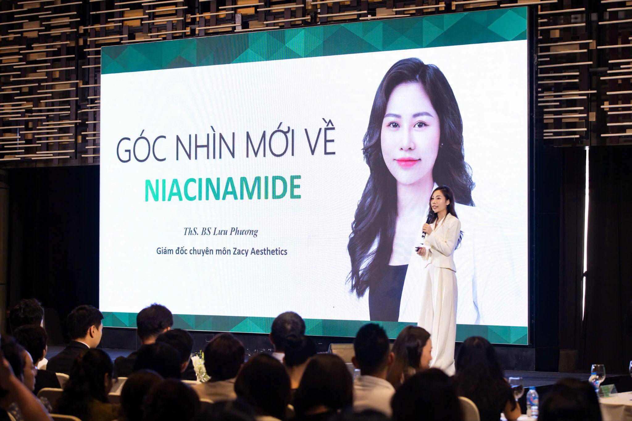 ThS. BS Lưu Phương phát biểu chuyên môn tại sự kiện về làm đẹp công dụng của Niacinamide với làn da