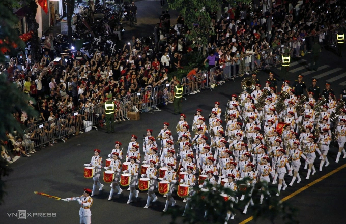 Buổi hợp luyện đầu tiên tại quảng trường Ba Đình - 8