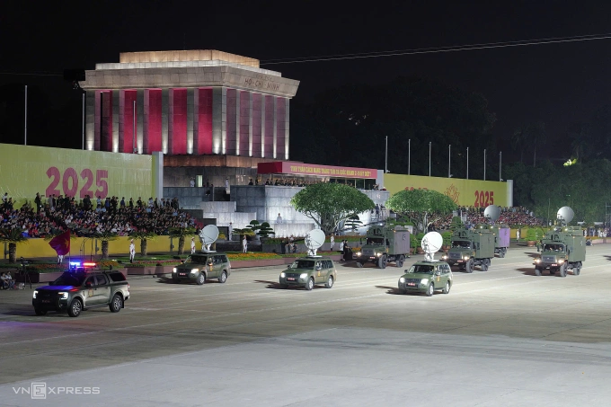 Buổi hợp luyện đầu tiên tại quảng trường Ba Đình - 25