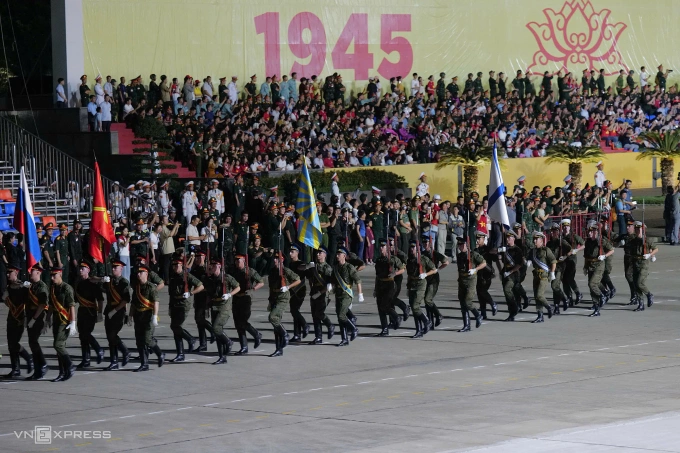 Buổi hợp luyện đầu tiên tại quảng trường Ba Đình - 43