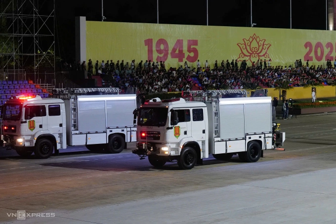 Buổi hợp luyện đầu tiên tại quảng trường Ba Đình - 14