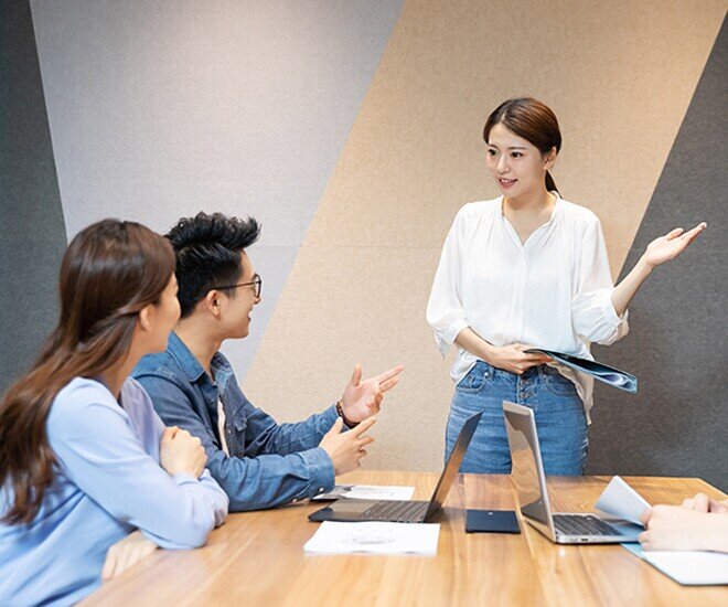 5 ngành học ở Việt Nam không lo thất nghiệp, ra trường amp;#34;hái ra tiềnamp;#34;, thị trường khát nhân lực với mức lương hấp dẫn - 2