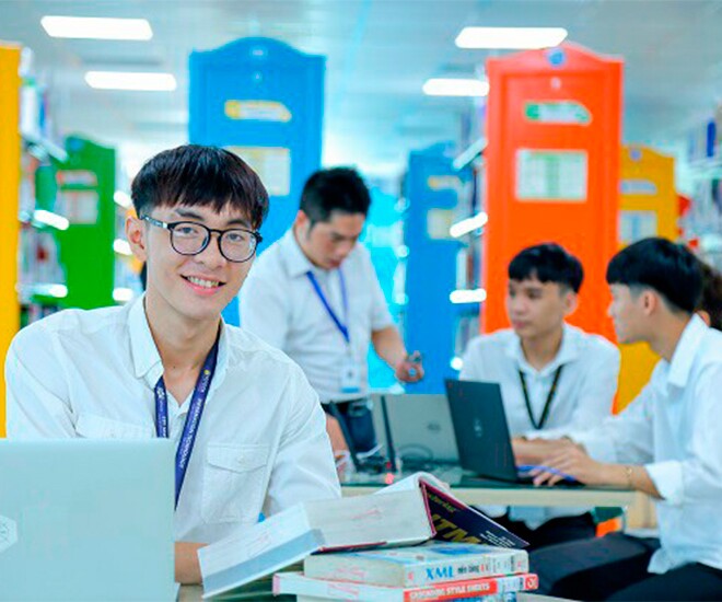 5 ngành học là amp;#34;vua của mọi ngànhamp;#34; luôn khát nhân lực, mức lương hơn 100 triệu/tháng, ra trường không lo thất nghiệp  - 1