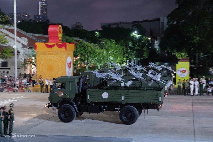 Buổi hợp luyện đầu tiên tại quảng trường Ba Đình - 30