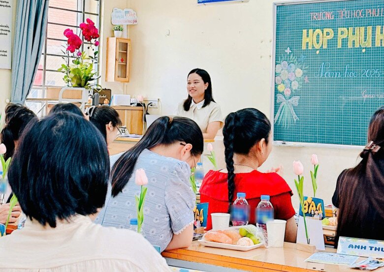 Theo các chuyên gia giáo dục, điều quan trọng nhất trong buổi họp phụ huynh đầu năm là sự rõ ràng, minh bạch và lắng nghe