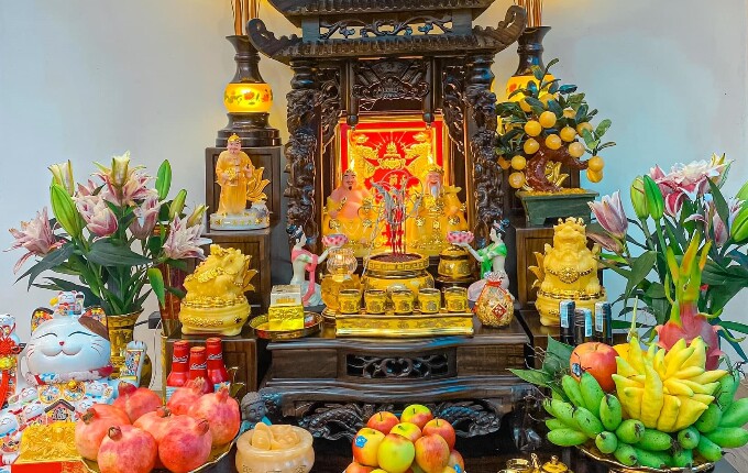 Hũ gạo, hũ muối trên bàn thờ đặt ở vị trí nào mới nhiều phước lộc? 5 sai lầm khi bày bàn thờ Thần tài nhiều người chưa biết - 3
