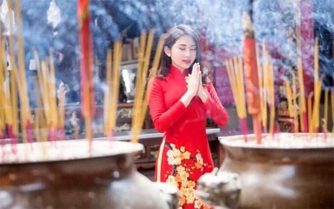 Khung giờ đẹp thắp hương ngày mai - rằm tháng 6 âm lịch và những việc cần làm ngay để đón nhiều phước lành, tổ tiên phù hộ - 2