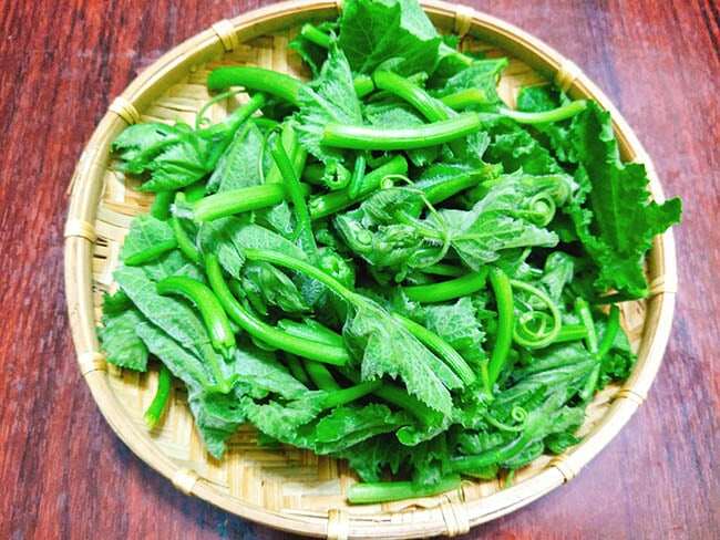 Loại rau nhà nghèo bán đầy chợ được ví như amp;#34;thần dược bổ máuamp;#34;, giàu sắt và canxi, mẹ bầu đừng bỏ qua! - 3