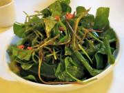 Bà bầu - Rau dại này người Nhật ví như "rau giải độc", vitamin C gần gấp đôi cam, toàn thân đều là thuốc bổ mùa hè, tốt cho mẹ bầu