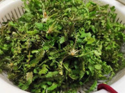 Sức khỏe - Cỏ dại mọc ven đường không ai biết đến, ăn một mớ tốt ngang thịt bò, canxi gấp 10 lần bắp cải vừa ngon vừa lạ miệng