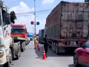 Tin tức - Ùn ứ trên đường cao tốc TP HCM - Long Thành - Dầu Giây, CSGT nêu 3 lộ trình về TP HCM