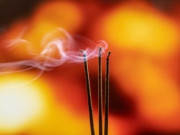 Tin tức - Thắp hương mùng 1 tháng 6 nhuận có gì khác? Lưu ý quan trọng khi lên hương để gặp may mắn, được tổ tiên phù hộ