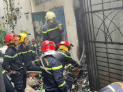 TP.HCM: Cháy nhà lúc rạng sáng, 2 phụ nữ được cứu kịp thời