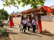 Tin tức - Tiếng trống trường ngân vang nơi đồng phục học sinh hoà vào màu áo lính