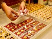 Tin tức - Giá vàng tiếp tục tăng vọt, vàng miếng SJC trên thị trường tự do xấp xỉ 140 triệu đồng/lượng