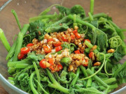 Sức khỏe - Loại rau nhiều sắt hơn thịt bò, được ví là "thuốc bổ gan", xưa người nghèo ăn đến chán ngán nay thành đặc sản ở thành phố