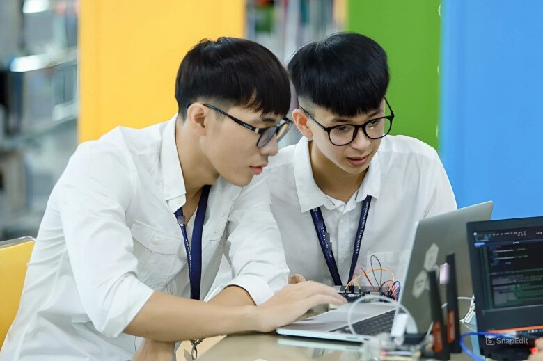 Ngành học luôn khát nhân lực, ra trường dễ xin việc được nhiều công ty trải thảm đỏ, mức lương lên tới hơn 100 triệu/tháng - 3