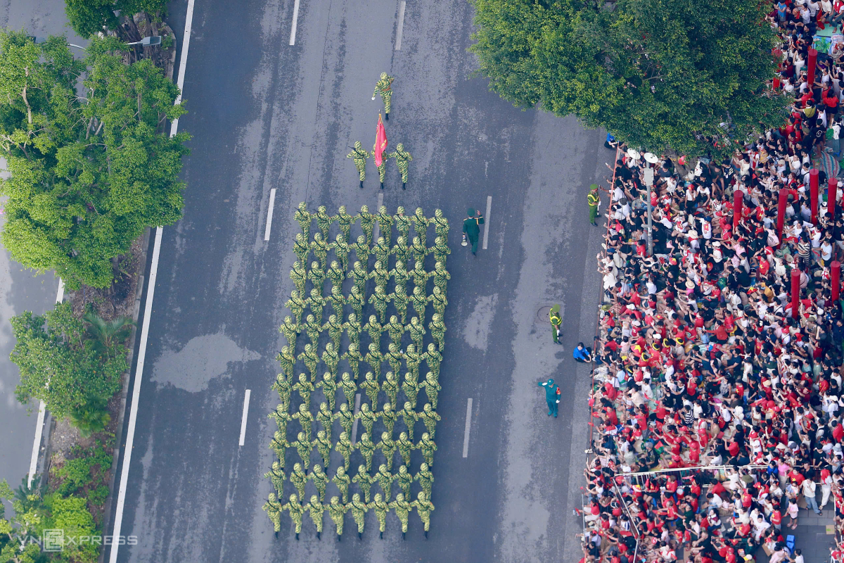 Hải - lục - không quân cùng khí tài diễu binh mừng Quốc khánh - 17