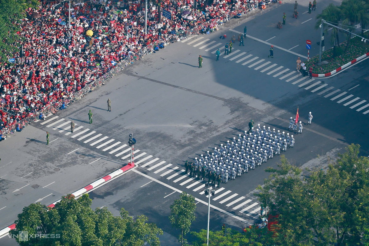 Hải - lục - không quân cùng khí tài diễu binh mừng Quốc khánh - 18