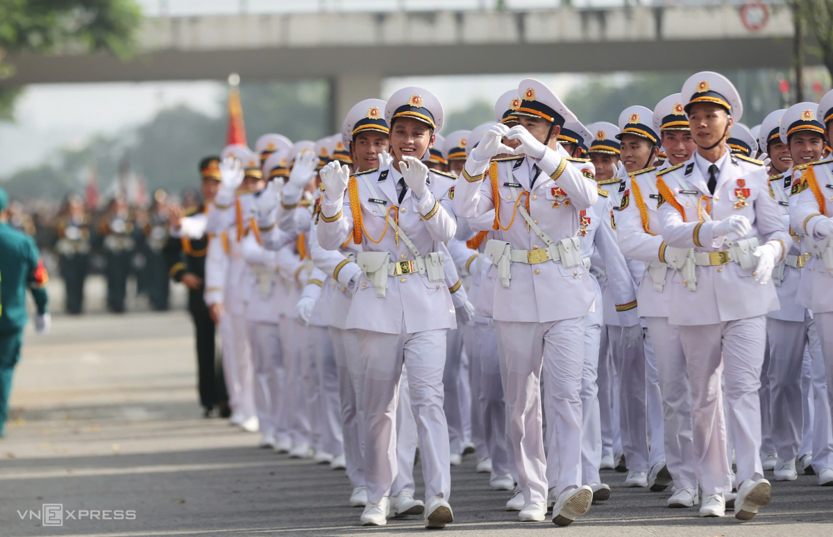 Hải - lục - không quân cùng khí tài diễu binh mừng Quốc khánh - 15