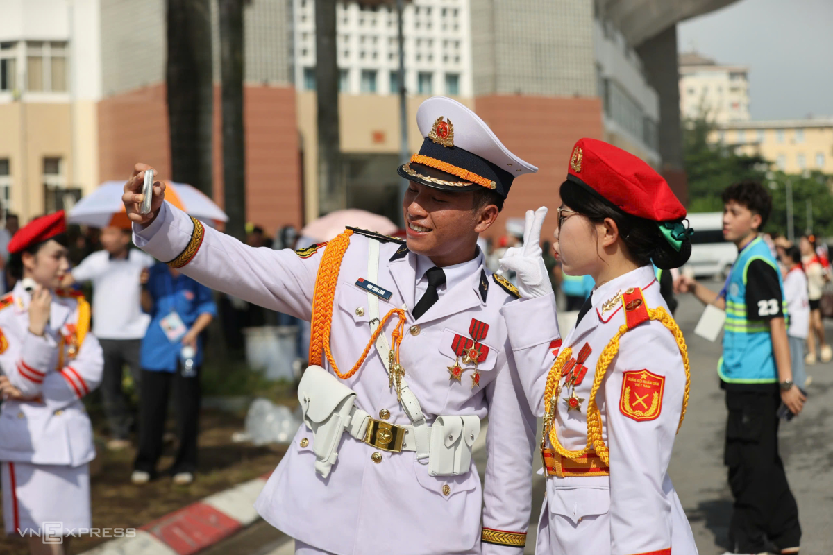 Hải - lục - không quân cùng khí tài diễu binh mừng Quốc khánh - 10