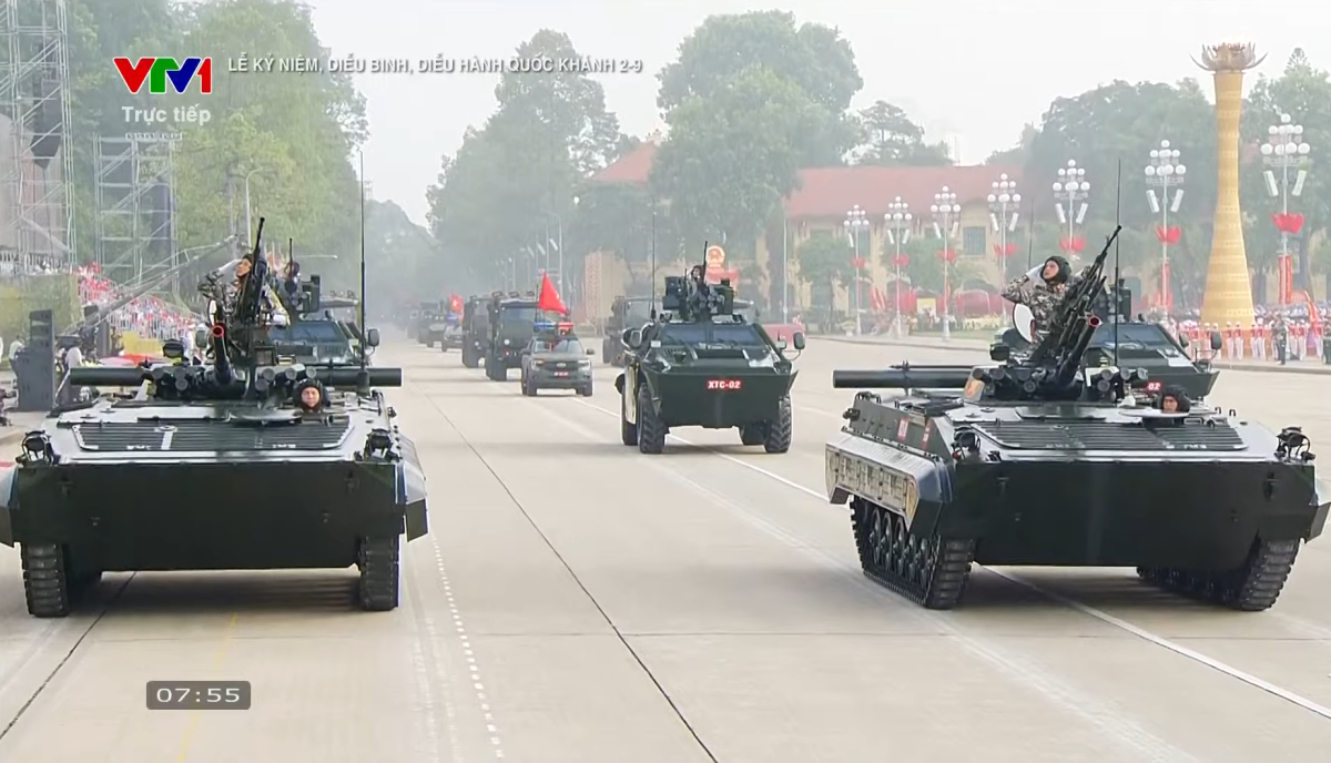 Hải - lục - không quân cùng khí tài diễu binh mừng Quốc khánh - 50
