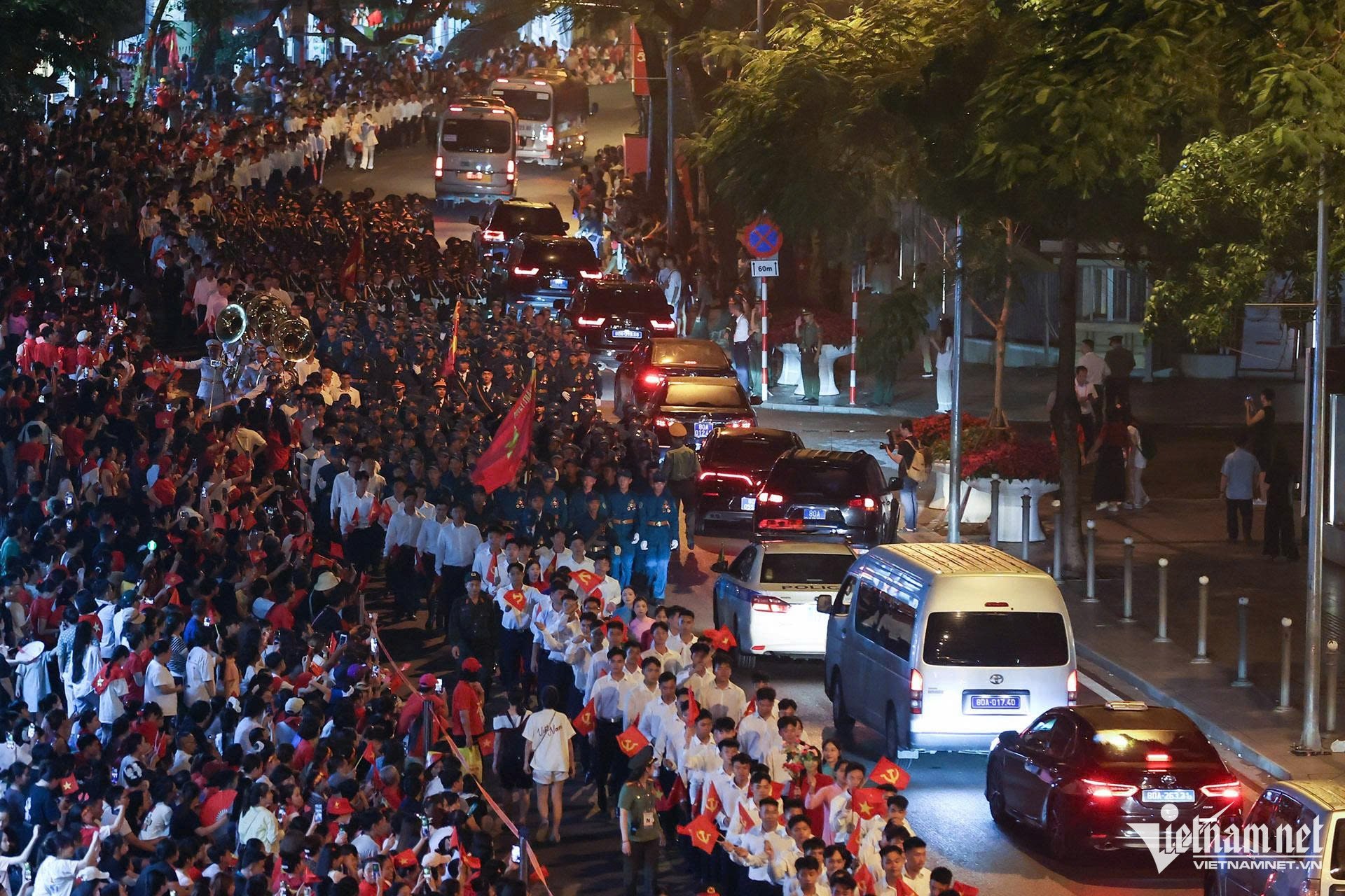 Dàn xe tăng, khí tài cùng vạn chiến sĩ hội tụ về Quảng trường Ba Đình - 8
