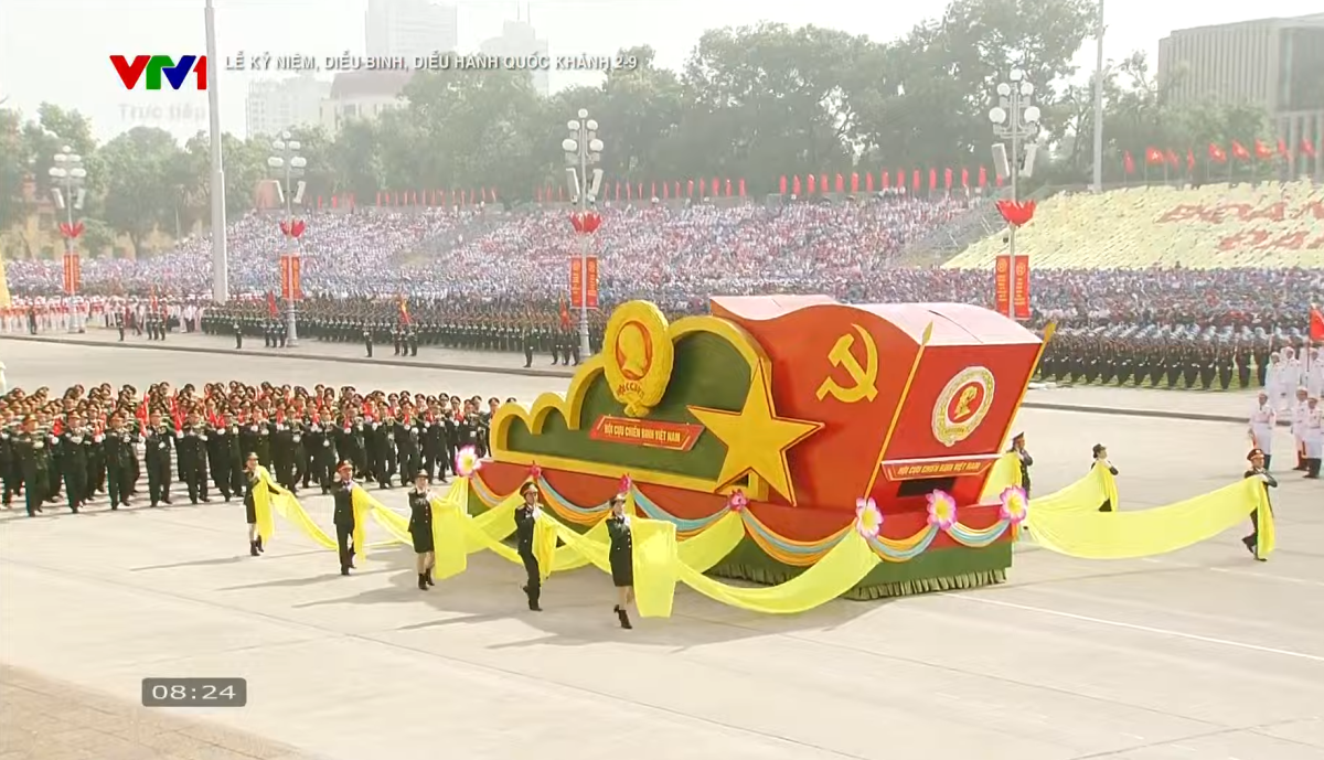 Hải - lục - không quân cùng khí tài diễu binh mừng Quốc khánh - 24
