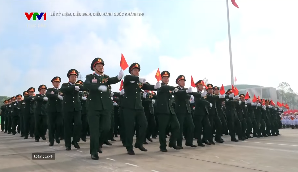 Hải - lục - không quân cùng khí tài diễu binh mừng Quốc khánh - 25