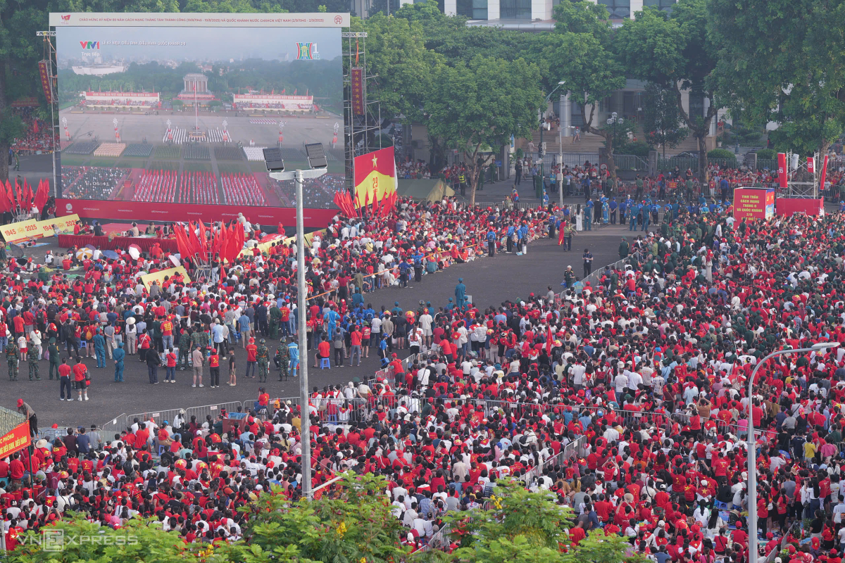 Hải - lục - không quân cùng khí tài diễu binh mừng Quốc khánh - 40
